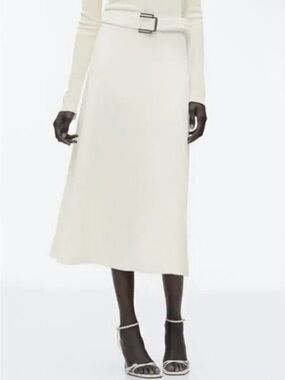 Zara Cream A-line skirt with Belt NWOT Size: XL